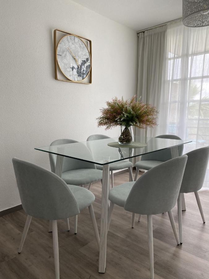 Jetes With Pool And Wifi Appartement